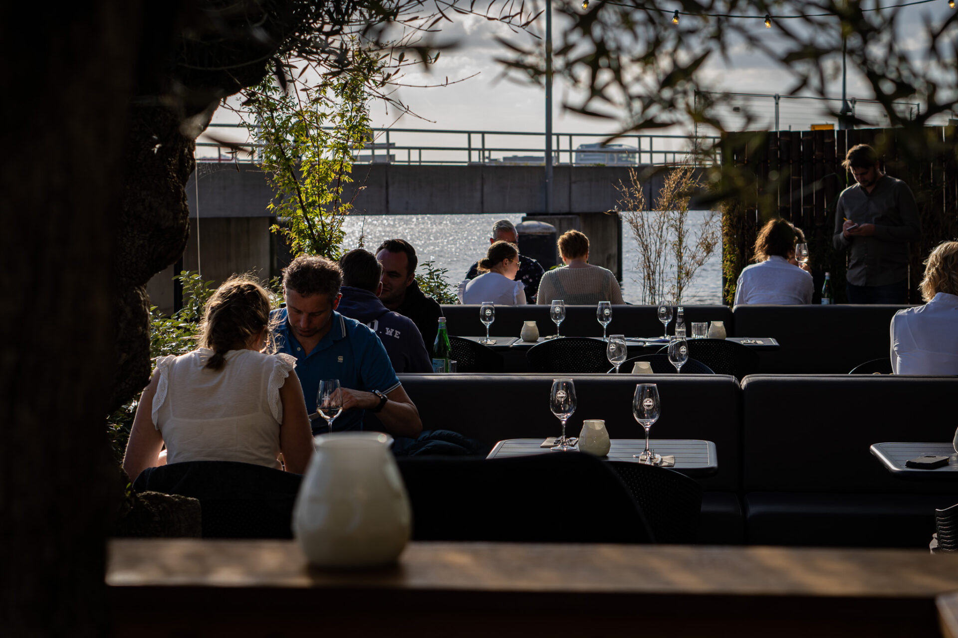 Mooiste Terras Van Amsterdam, Boot Aanleggen Amsterdam Noord