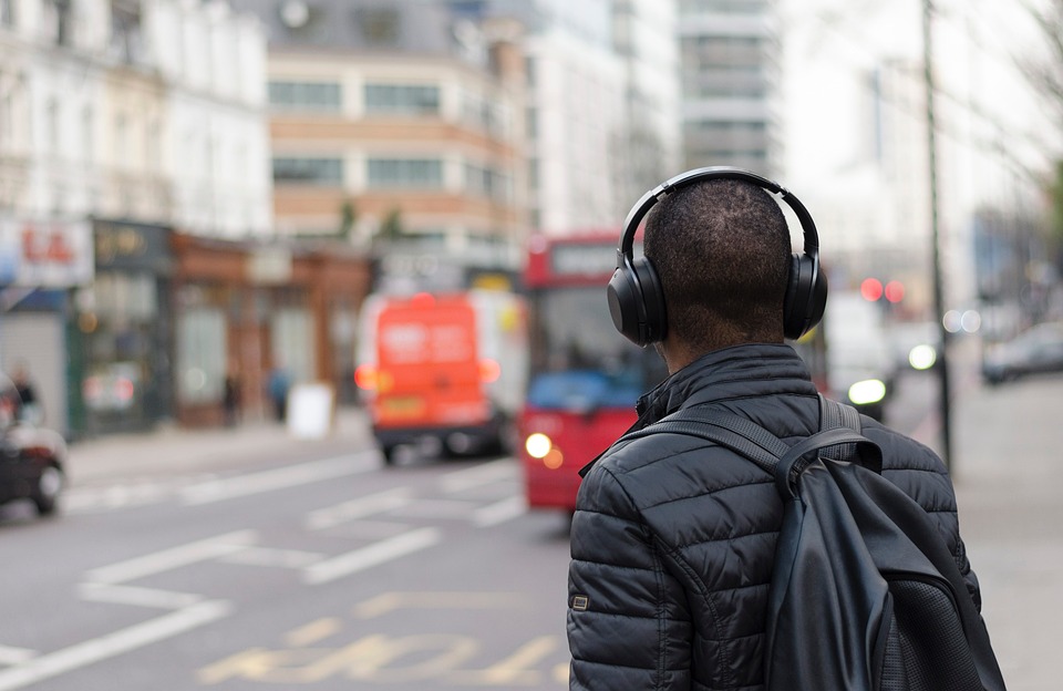 Elevate Your Travel Experience: The Ultimate Guide to Noise-Canceling Headphones - TravelerLux